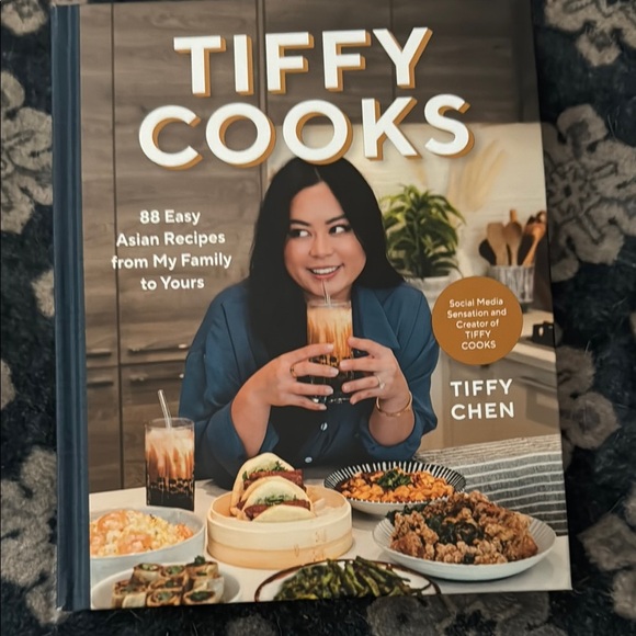 Tiffy Cooks Cookbook - Picture 1 of 3